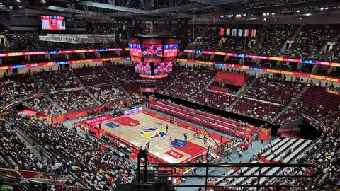 莱万破门助威，球队连胜势头强劲