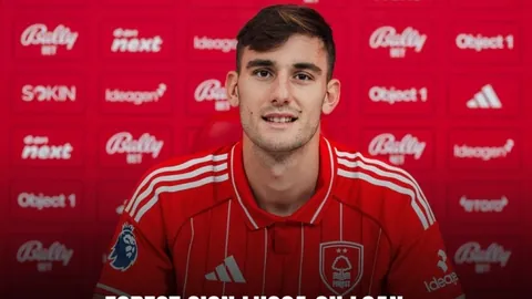 徐梦桃齐广璞连续赢得世界杯奖牌，人民日报客户端讯